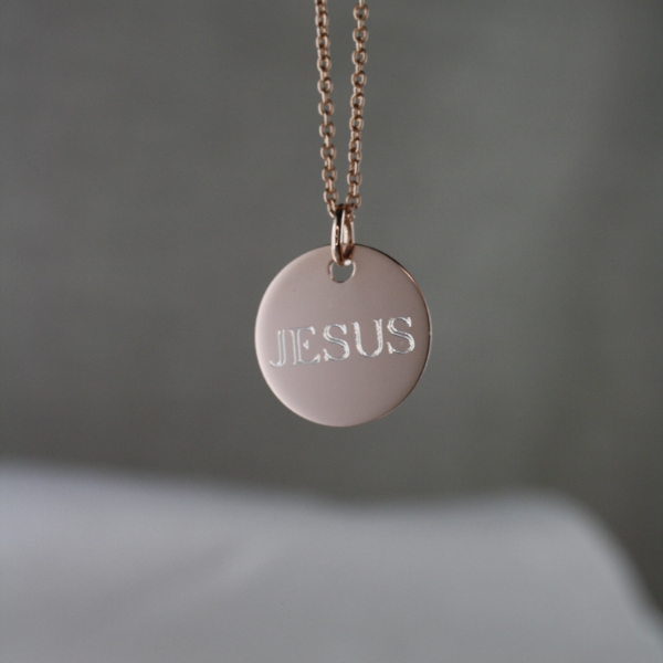 Kette mit Anhänger "JESUS" vergoldet